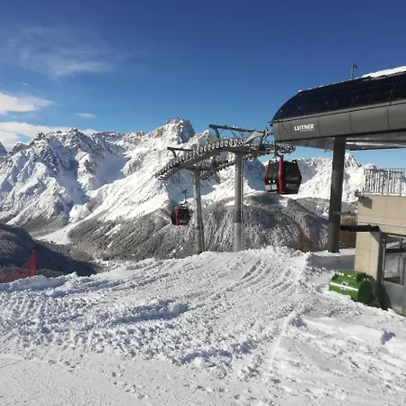 アパート Weitlaner Birgit *